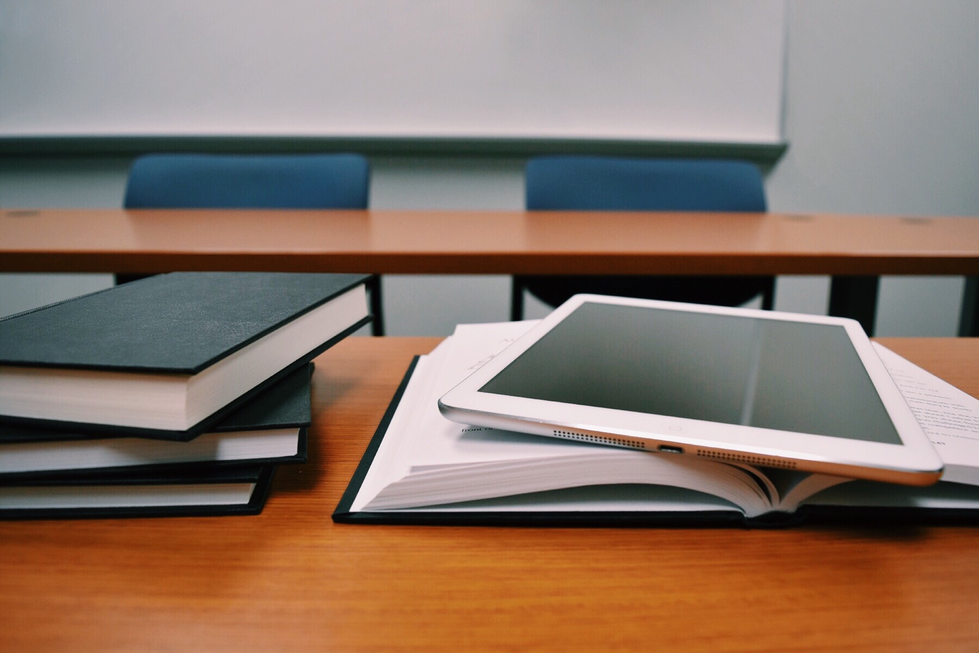 certifications, College Degrees vs. Certifications: Which is Better?